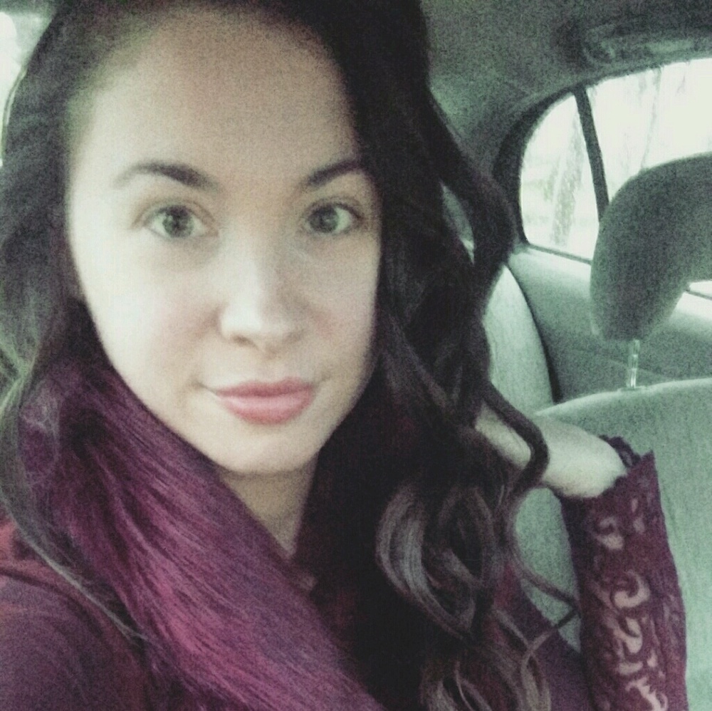 Meet your Posher, Lina